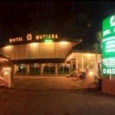Mutiara Hotel Malang Bagian luar foto