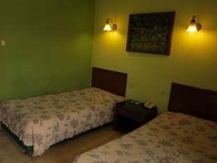 Mutiara Hotel Malang Bagian luar foto